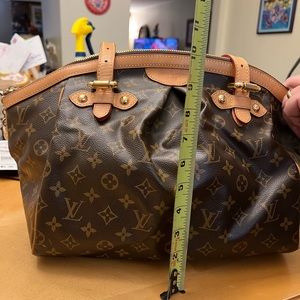 Louis Vuitton classic bag